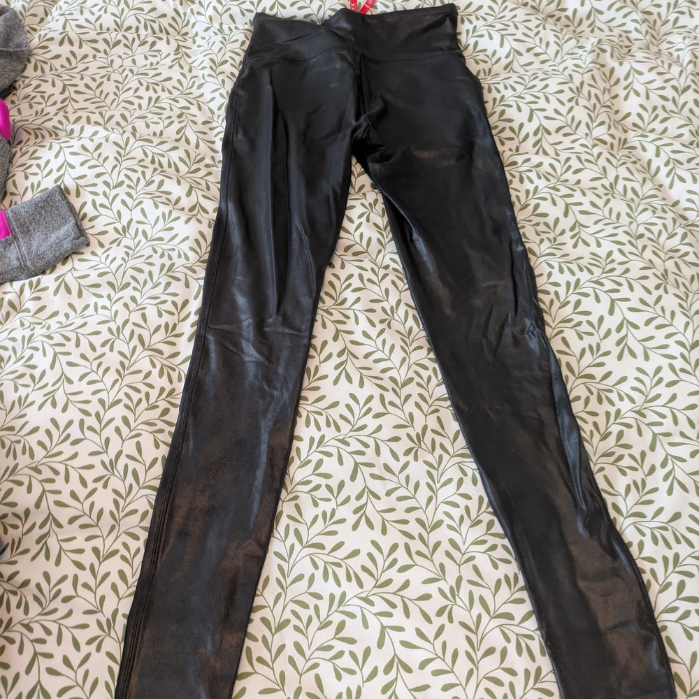SPANX Black Leggings with Red Tag